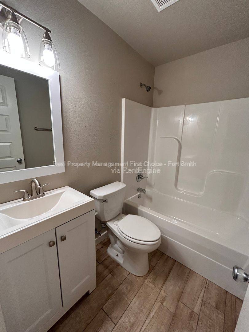 Apartment for rent at 1612 S P St #B, Fort Smith, AR 72901