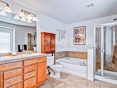 Townhouse for rent at 9792 Mayfair St, Englewood, CO 80112
