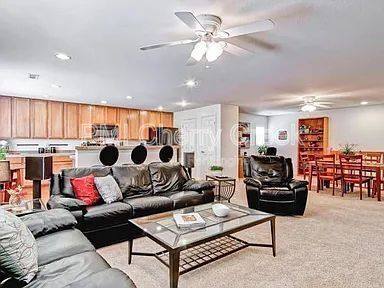 Townhouse for rent at 9792 Mayfair St, Englewood, CO 80112