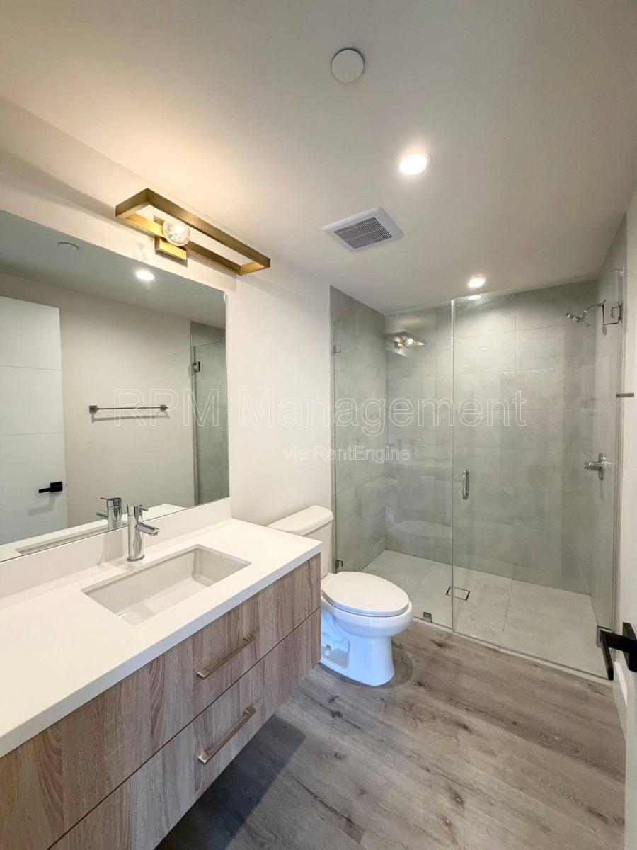 Apartment for rent at 5923 Laurel Canyon Blvd #401, Valley Village, CA 91607