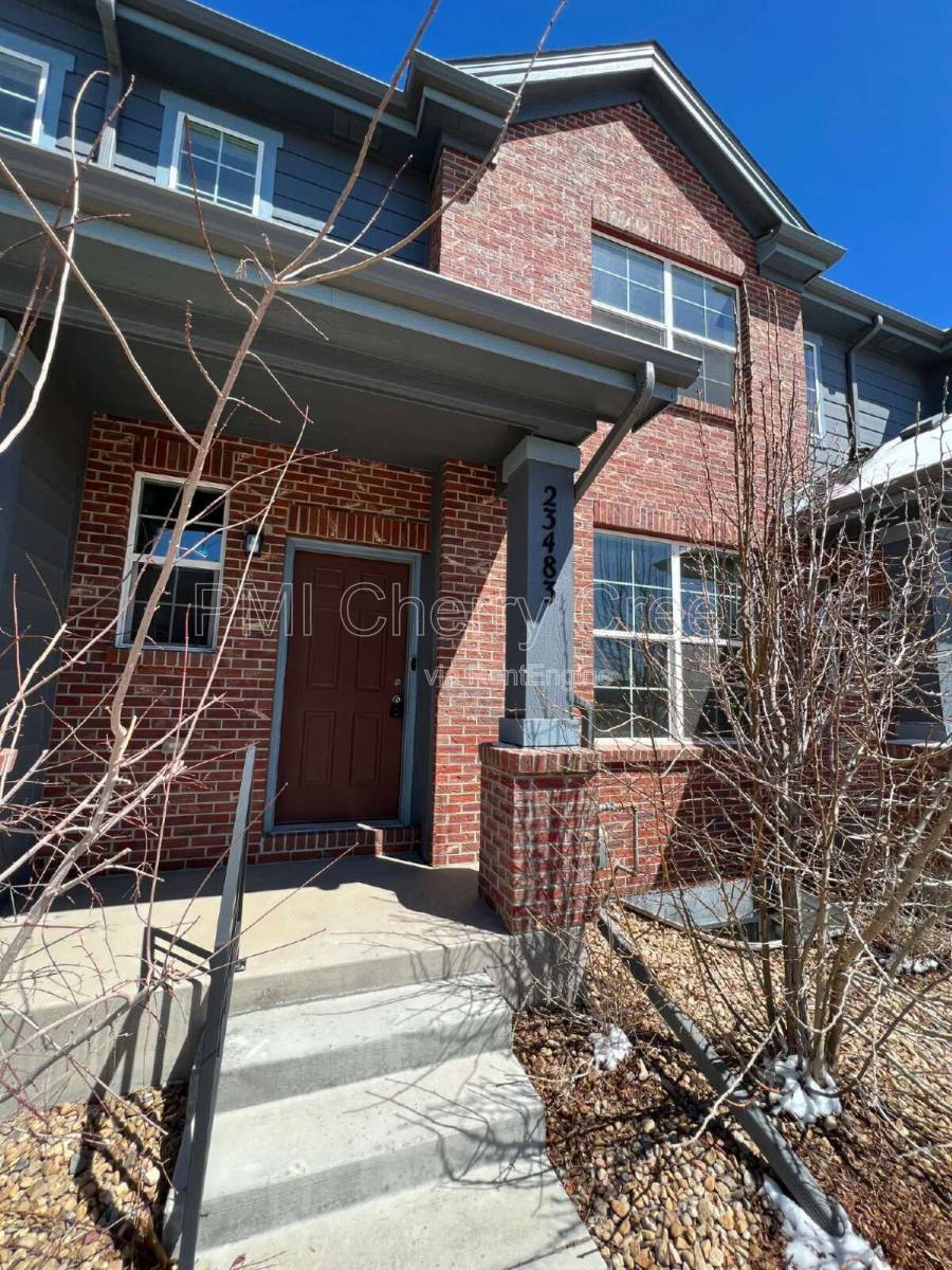 Townhouse for rent at 23483 E Chenango Place, Aurora, CO 80016