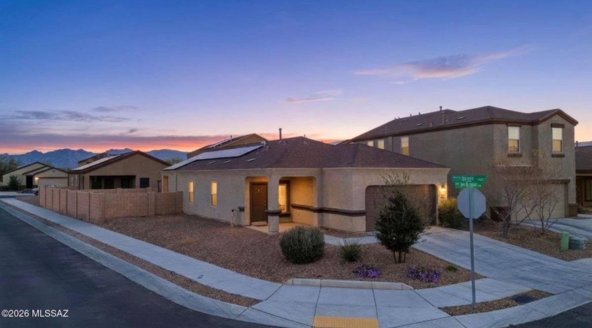 House for rent at 2557 E Calle Joya De Ventura, Tucson, AZ 85706