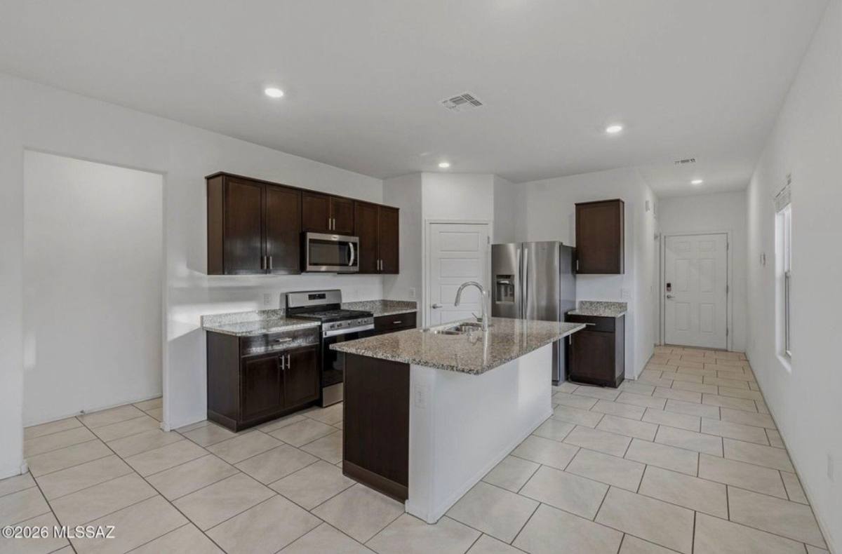 House for rent at 2557 E Calle Joya De Ventura, Tucson, AZ 85706