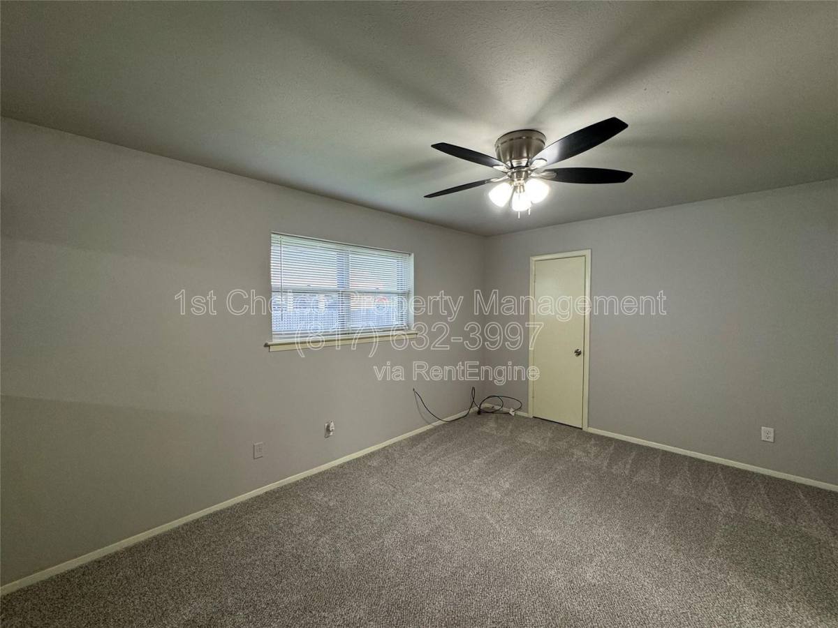 Apartment for rent at 6224 Wheaton Dr #B, Fort Worth, TX 76133