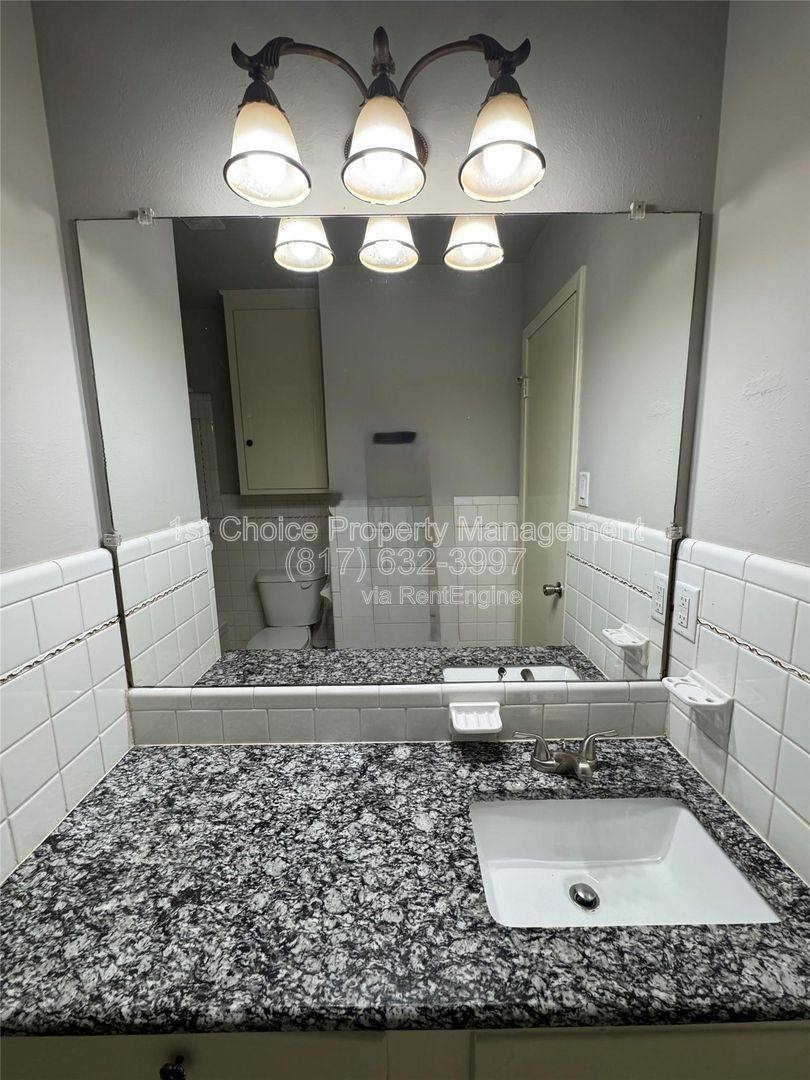 Apartment for rent at 6224 Wheaton Dr #B, Fort Worth, TX 76133