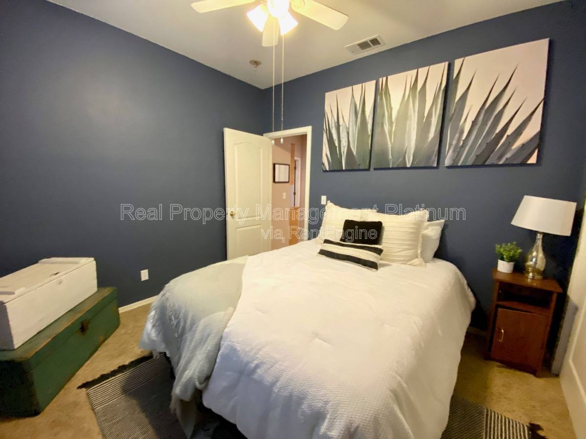 House for rent at 4872 N Crestmoor Ave, Clovis, CA 93619