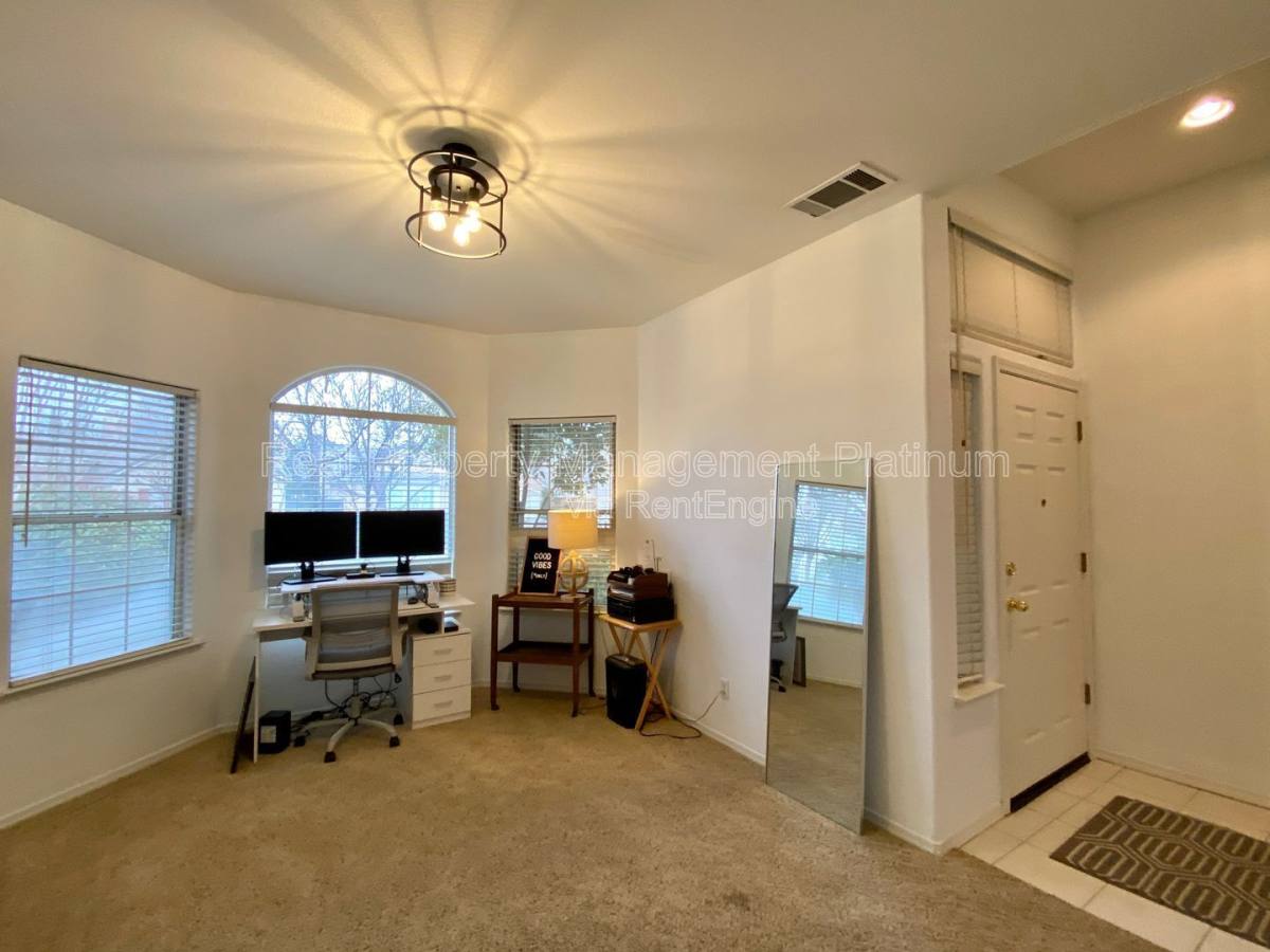 House for rent at 4872 N Crestmoor Ave, Clovis, CA 93619