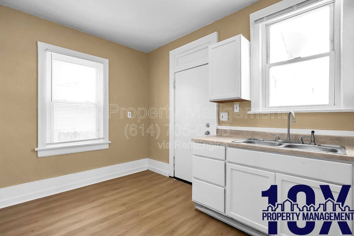 Apartment for rent at 2545 Sullivant Ave, Columbus, OH 43204