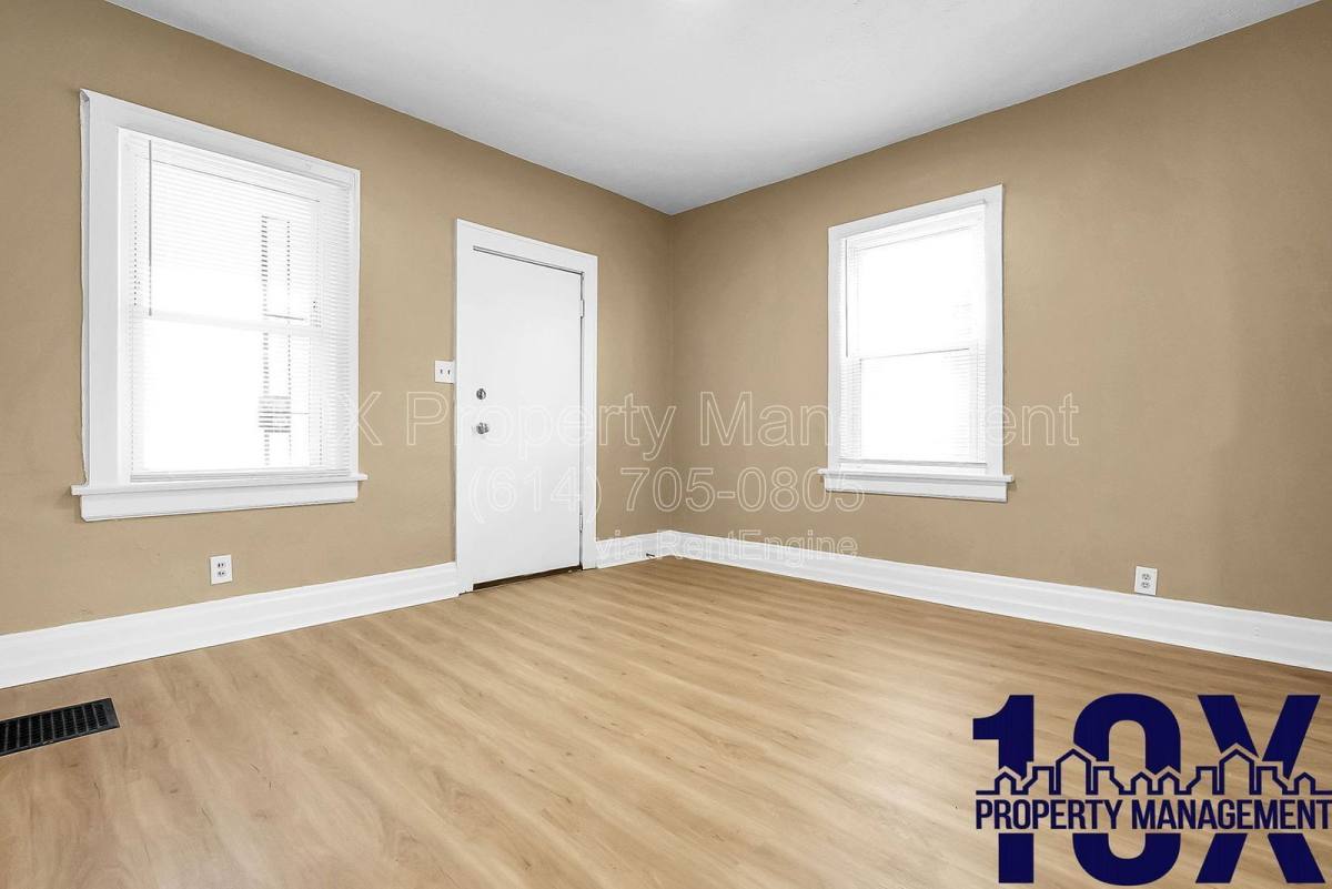 Apartment for rent at 2545 Sullivant Ave, Columbus, OH 43204