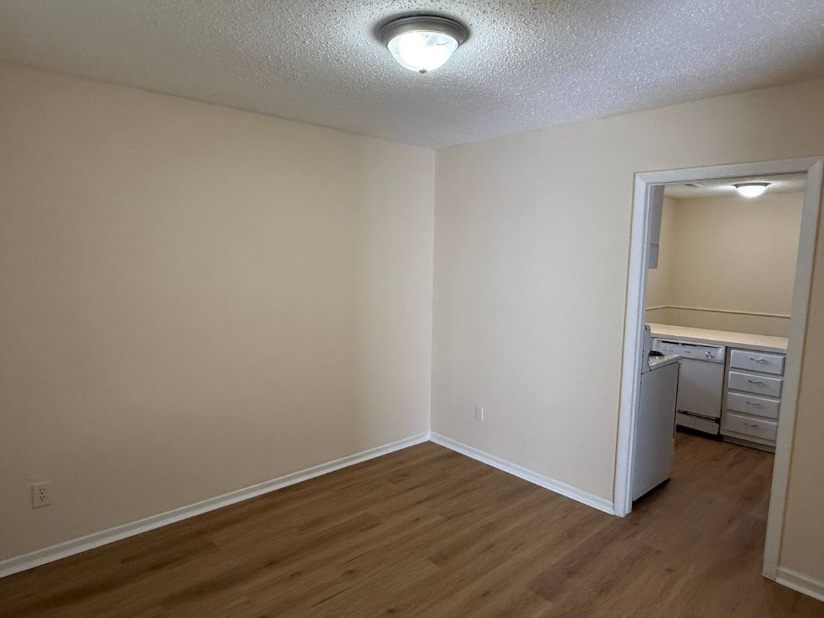 House for rent at 6341 Round Hill Rd, Charlotte, NC 28211