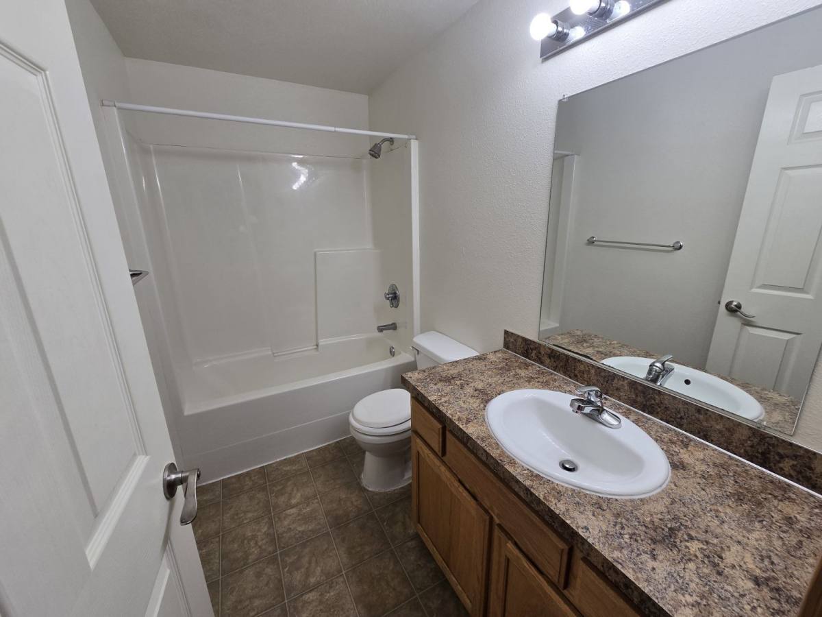 Apartment for rent at 514 Maylea Place, Canyonville, OR 97417