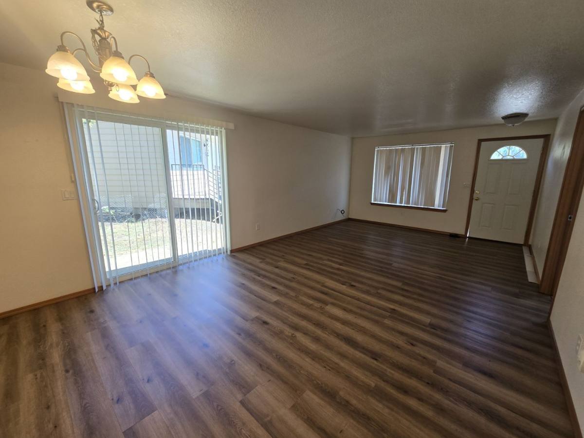 Apartment for rent at 514 Maylea Place, Canyonville, OR 97417