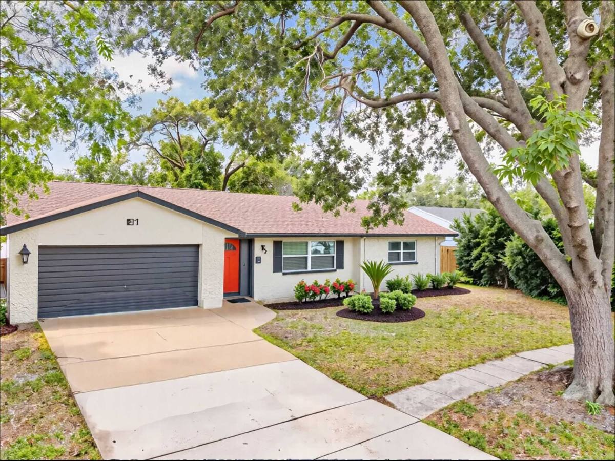 Apartment for rent at 877 Park Manor Dr #B, Orlando, FL 32825