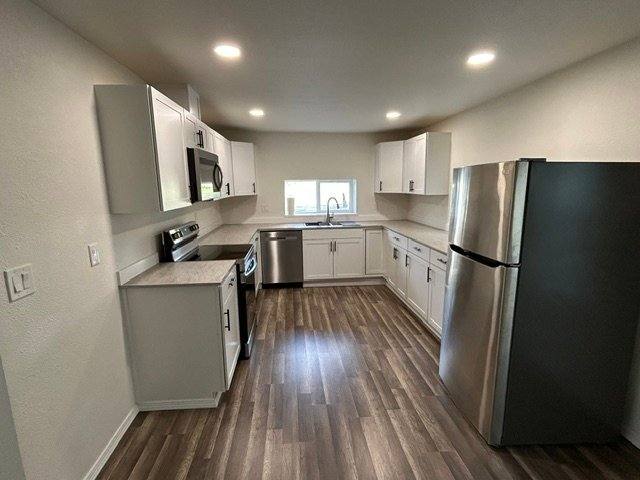 House for rent at 3712 Searles Rd, Malaga, WA 98828
