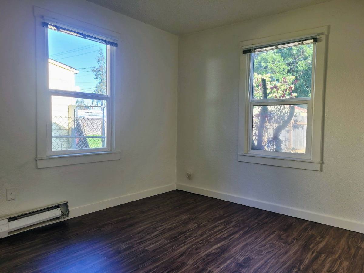 Apartment for rent at 2680 E St, Springfield, OR 97477