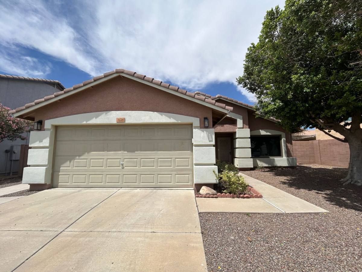 House for rent at 3126 W Zachary Dr, Phoenix, AZ 85027