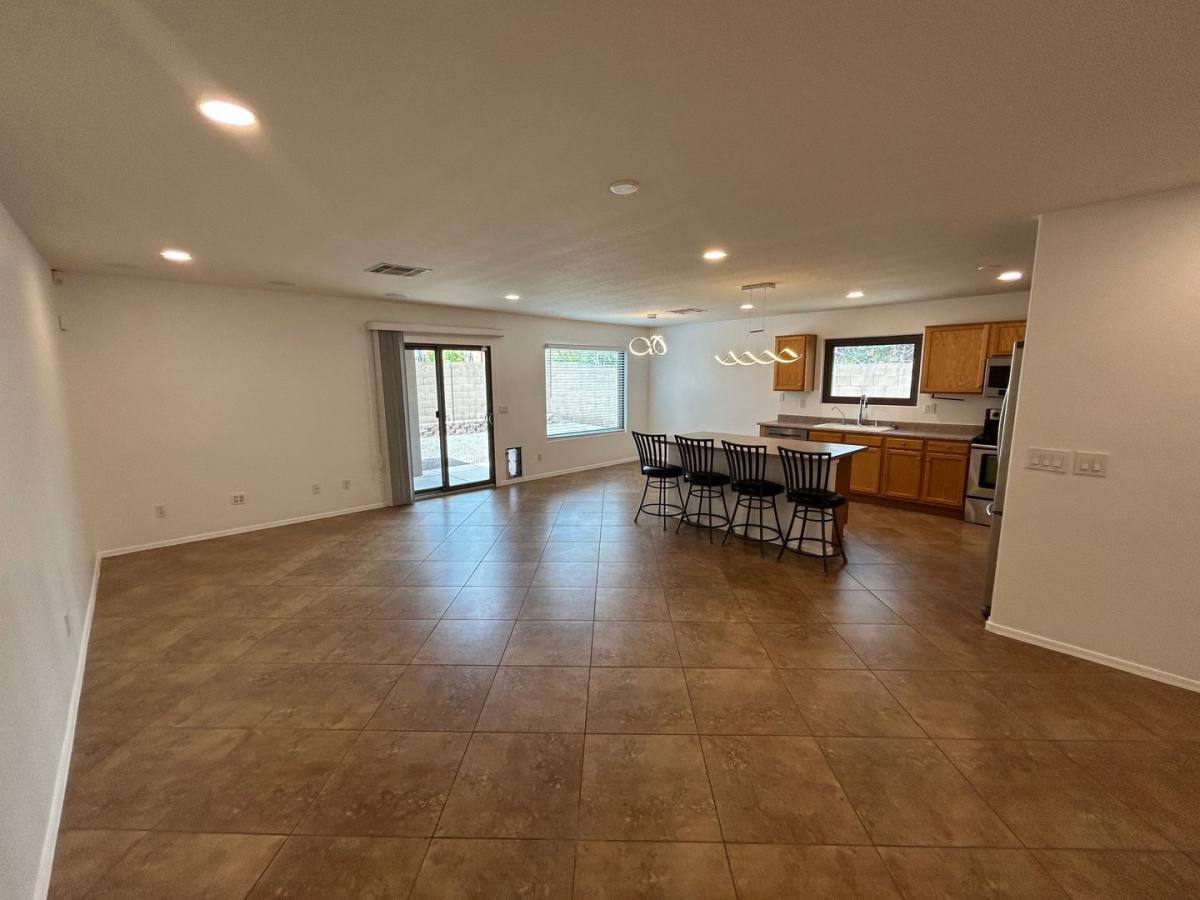 House for rent at 3126 W Zachary Dr, Phoenix, AZ 85027
