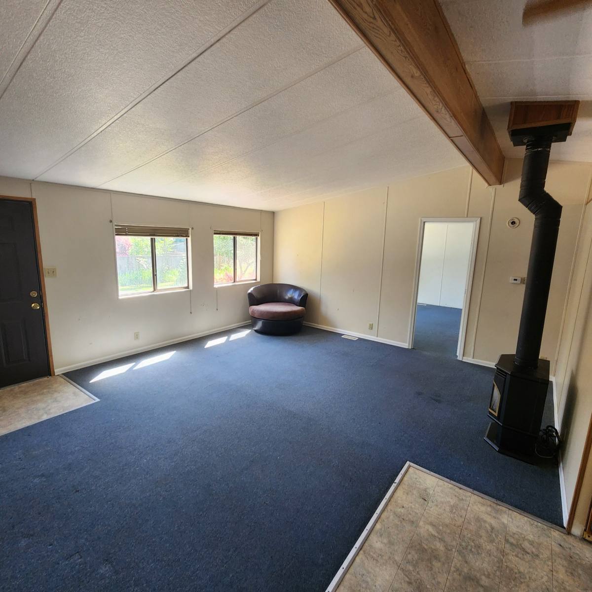 House for rent at 881 SW Pucker Huddle Rd, White Salmon, WA 98672