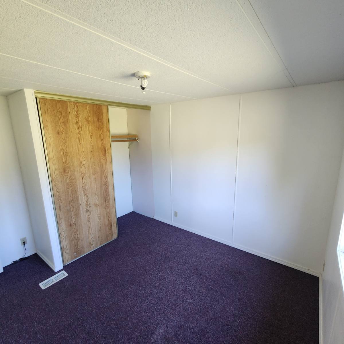 House for rent at 881 SW Pucker Huddle Rd, White Salmon, WA 98672