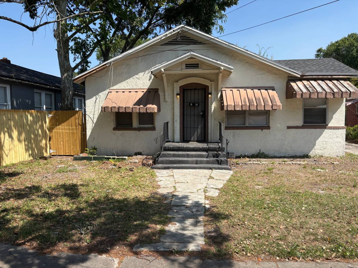 House for rent at 1525 W 15th St, Jacksonville, FL 32209