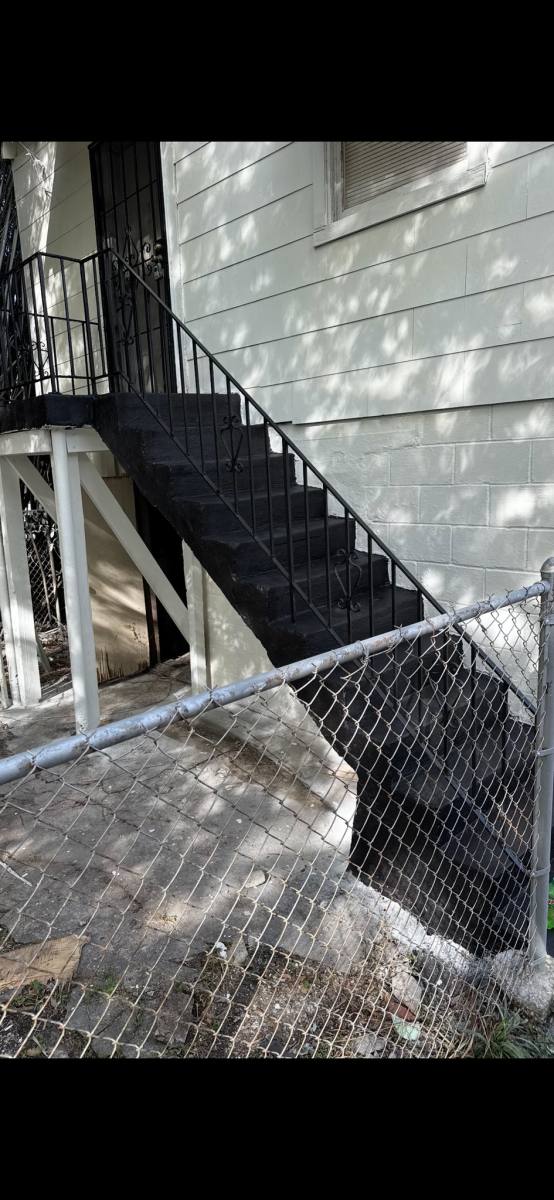 Apartment for rent at 1523 W 15th St, Jacksonville, FL 32209