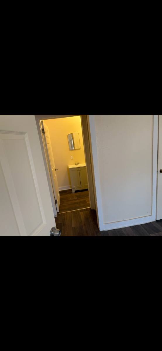 Apartment for rent at 1523 W 15th St, Jacksonville, FL 32209