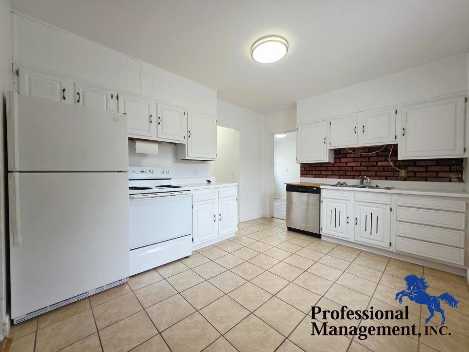 House for rent at 1327 Terry Ave, Billings, MT 59102