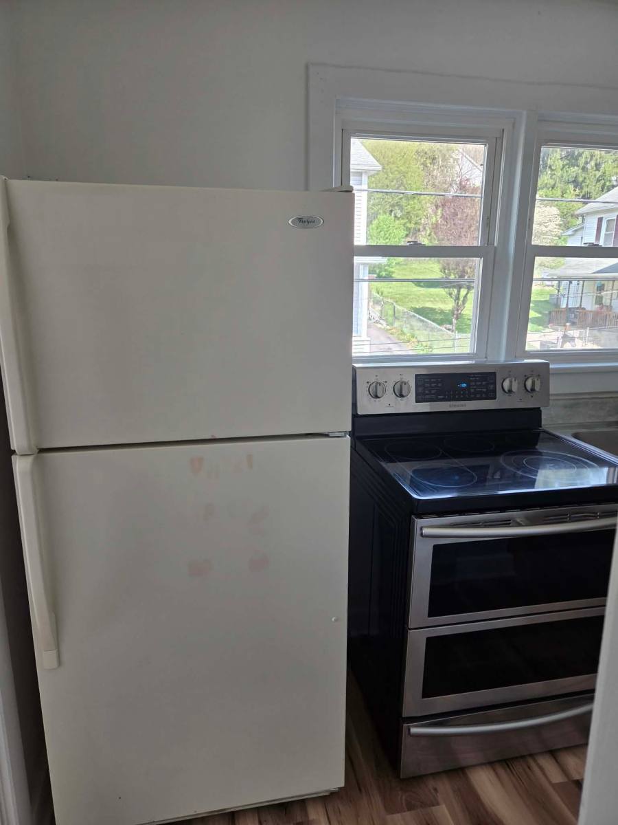 Apartment for rent at 404 Walnut St #A, Westernport, MD 21562
