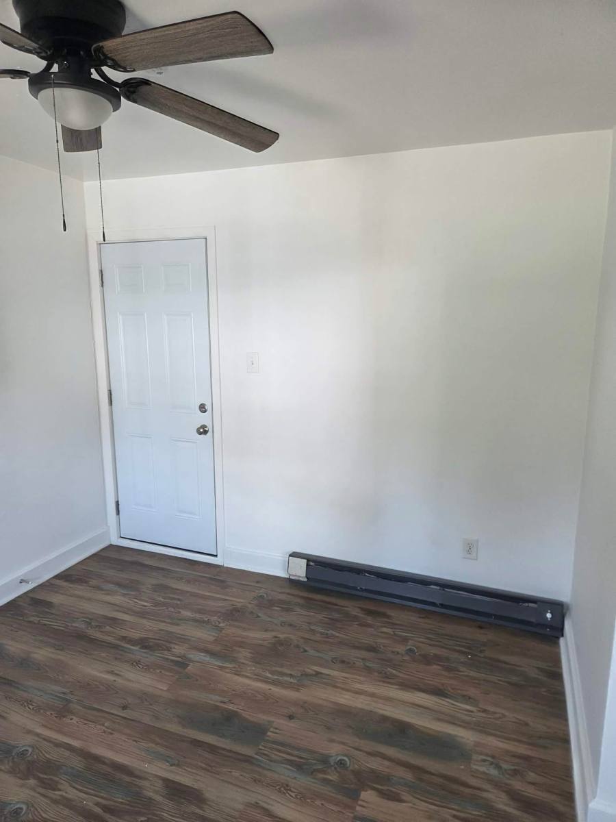 Apartment for rent at 404 Walnut St #A, Westernport, MD 21562