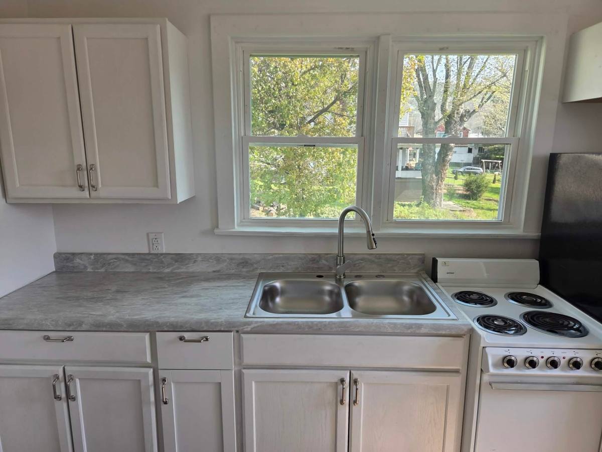 Apartment for rent at 404 Walnut St #C, Westernport, MD 21562