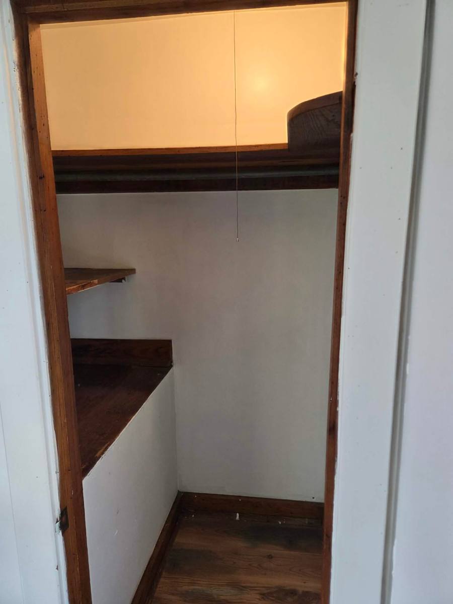 Apartment for rent at 404 Walnut St #C, Westernport, MD 21562