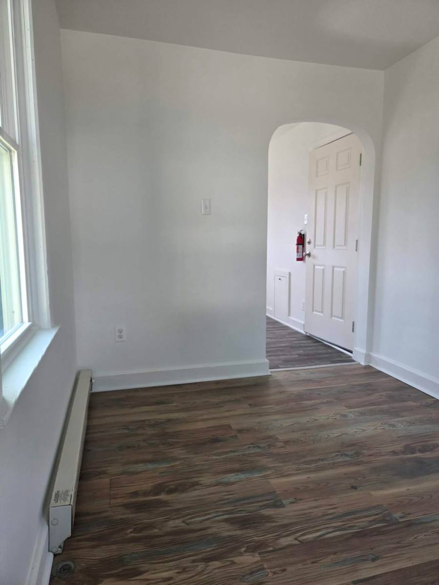 Apartment for rent at 404 Walnut St #C, Westernport, MD 21562