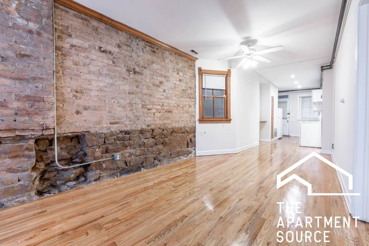 Apartment for rent at 1208 W Wrightwood Ave #G, Chicago, IL 60614