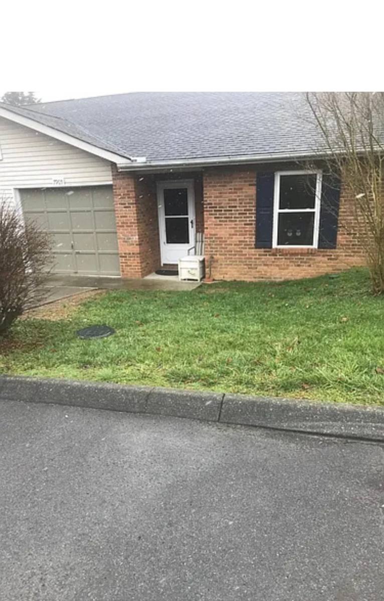 Condo for rent at 7905 Glenbine Way, Powell, TN 37849
