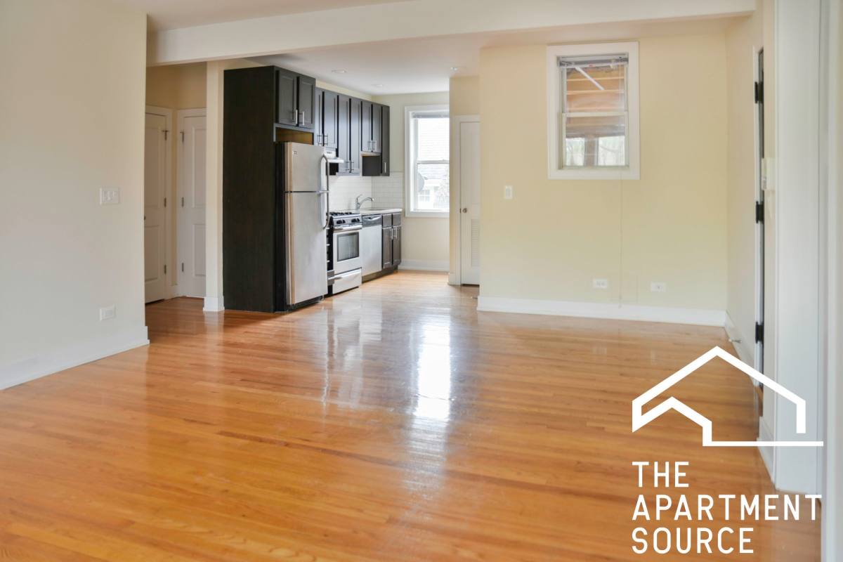 Apartment for rent at 1929 W Winona St #2, Chicago, IL 60640