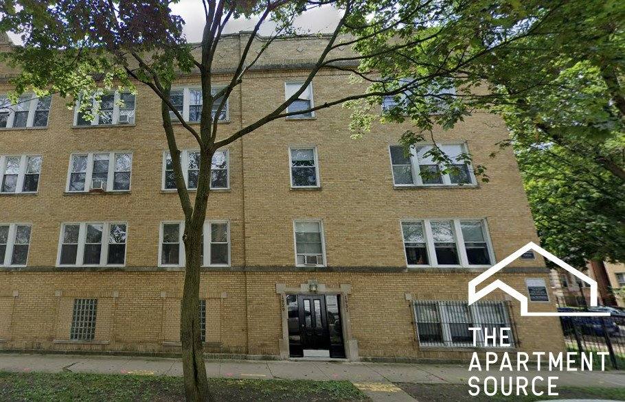 Apartment for rent at 1929 W Winona St #2, Chicago, IL 60640