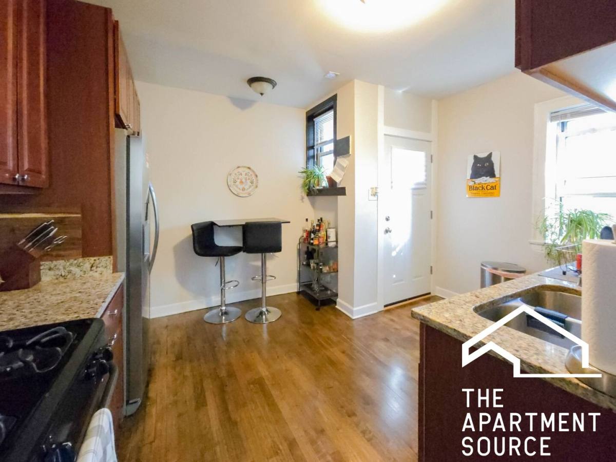 Apartment for rent at 1827 W Winona St #2, Chicago, IL 60640