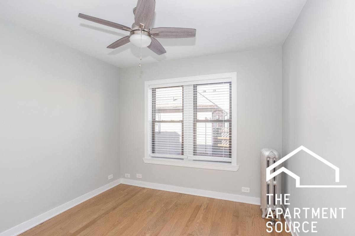 Apartment for rent at 1952 W Wilson Ave #2AA, Chicago, IL 60640