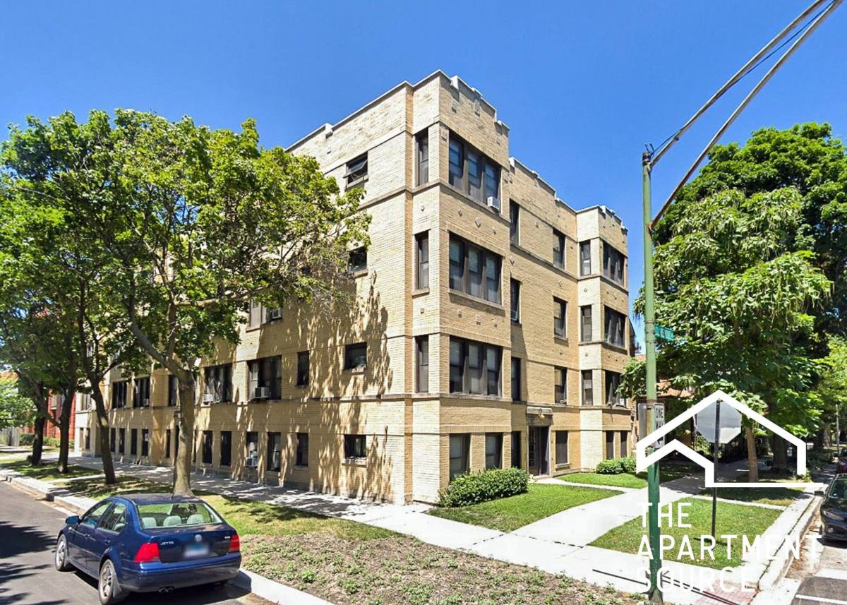 Apartment for rent at 2334 W School St #2, Chicago, IL 60618