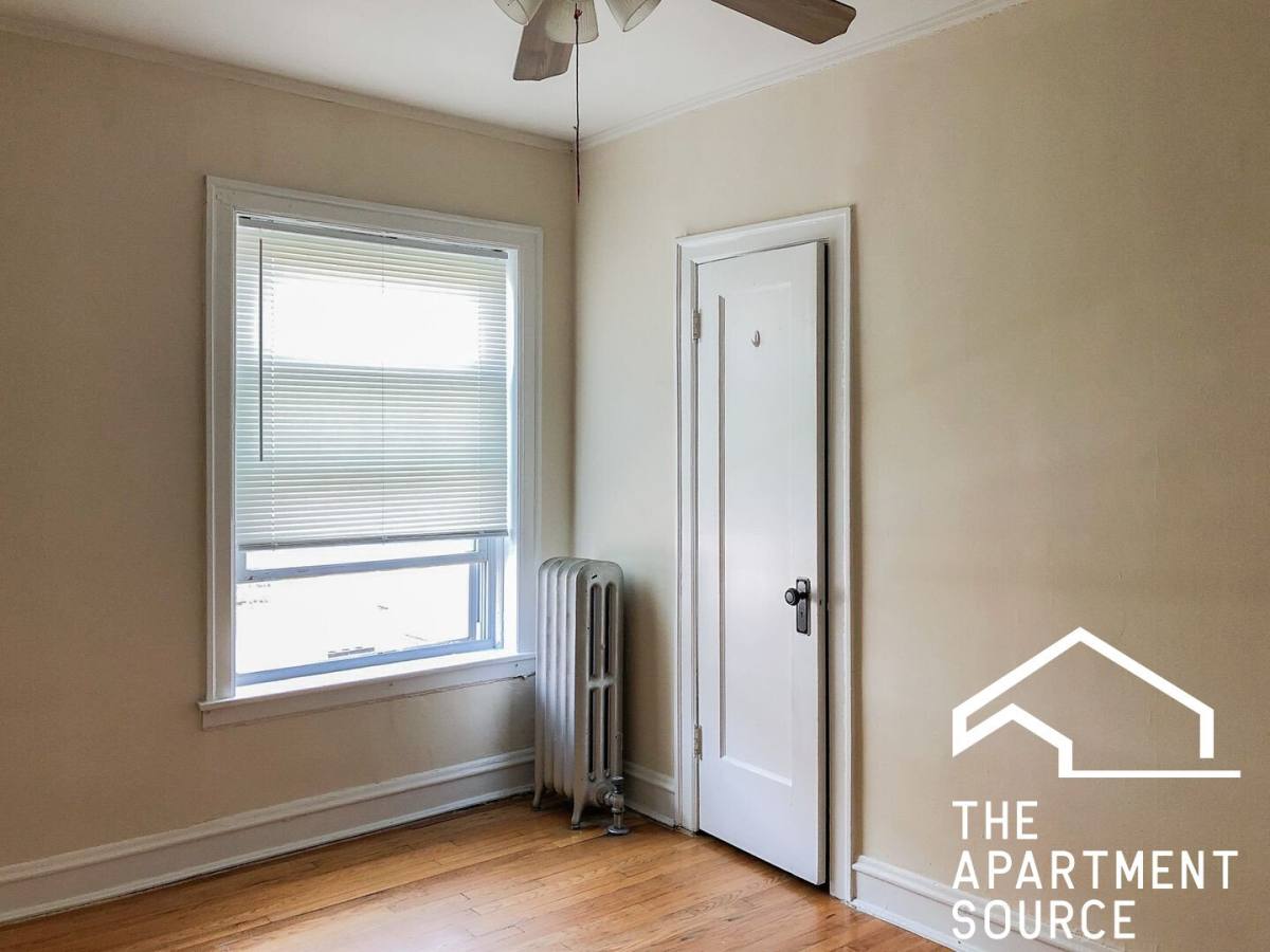 Apartment for rent at 2002 W Foster Ave #3, Chicago, IL 60625