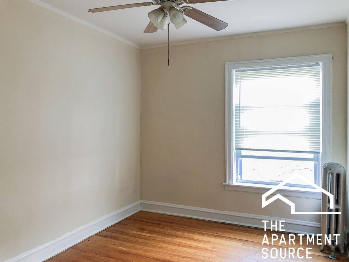 Apartment for rent at 2002 W Foster Ave #3, Chicago, IL 60625
