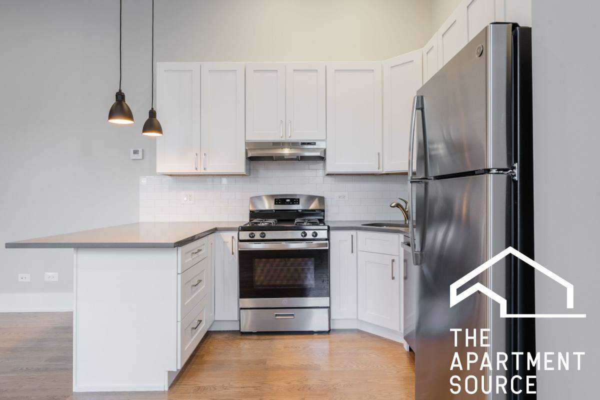 Apartment for rent at 2057 W Dickens Ave #1N, Chicago, IL 60647