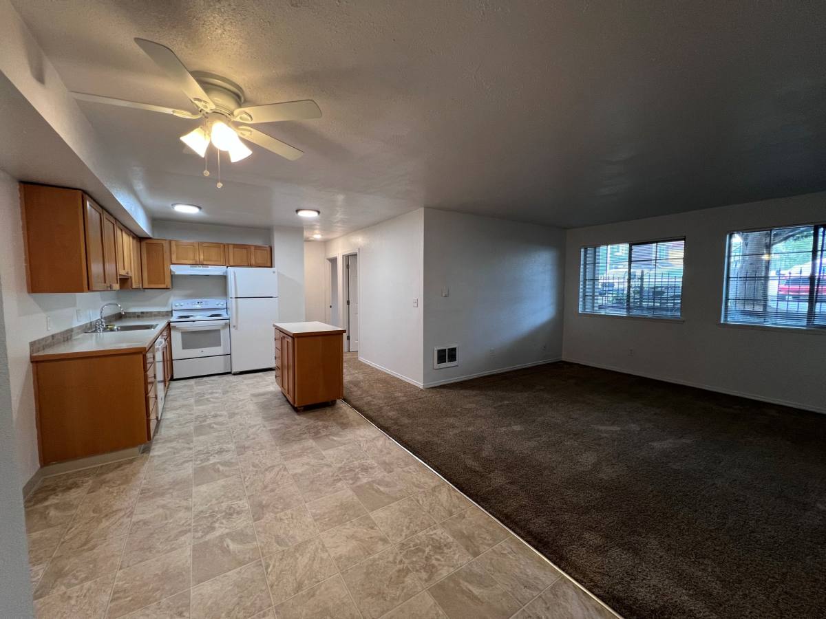 Apartment for rent at 17250 SW Heritage Court #49, Beaverton, OR 97003