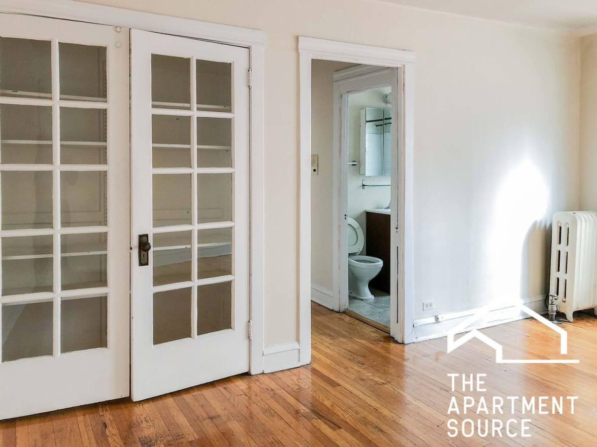 Apartment for rent at 518 W Cornelia Ave #315, Chicago, IL 60657