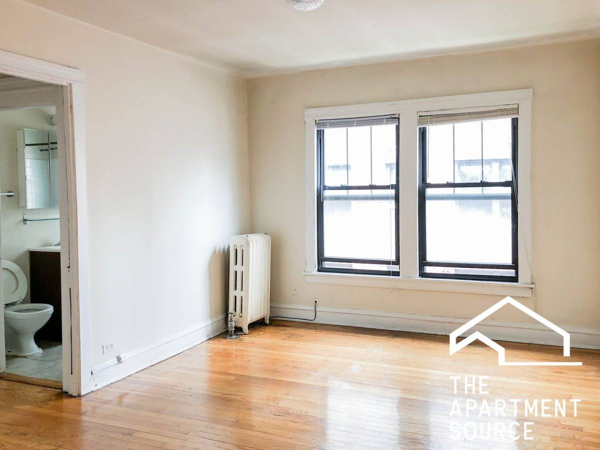 Apartment for rent at 518 W Cornelia Ave #315, Chicago, IL 60657