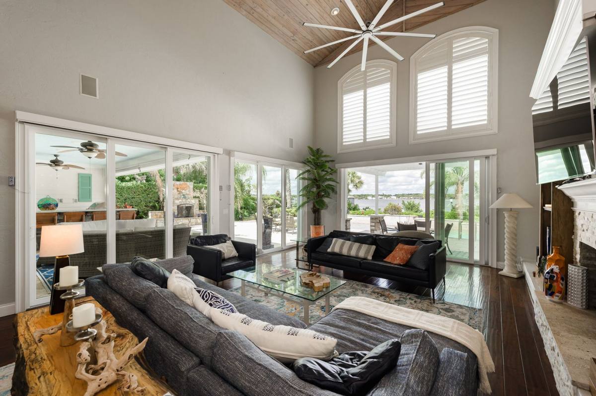 House for rent at 1130 John Anderson Dr, Ormond Beach, FL 32176