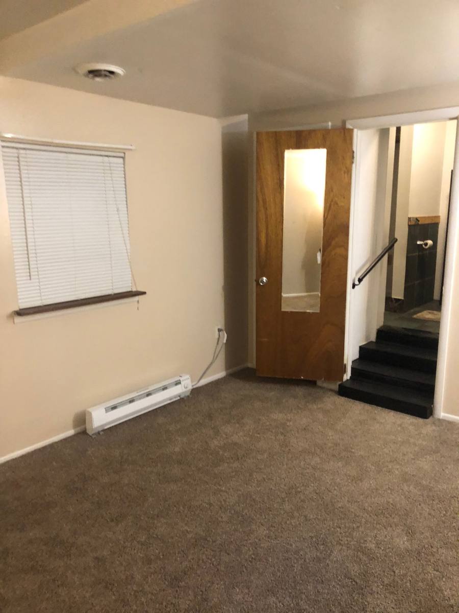 Apartment for rent at 426 S Seaview Ave #REAR, Absecon, NJ 08205