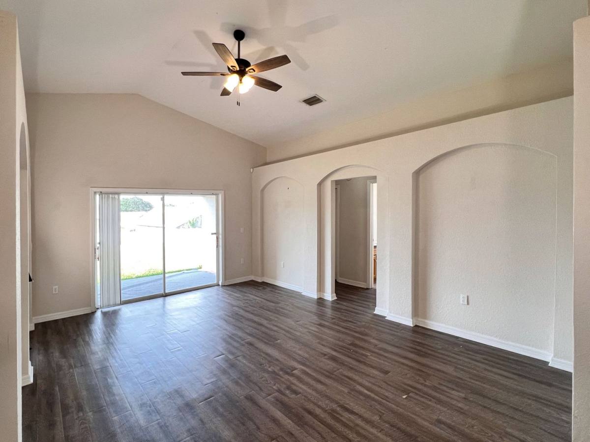 House for rent at 567 Cody Caleb Dr, Winter Haven, FL 33884