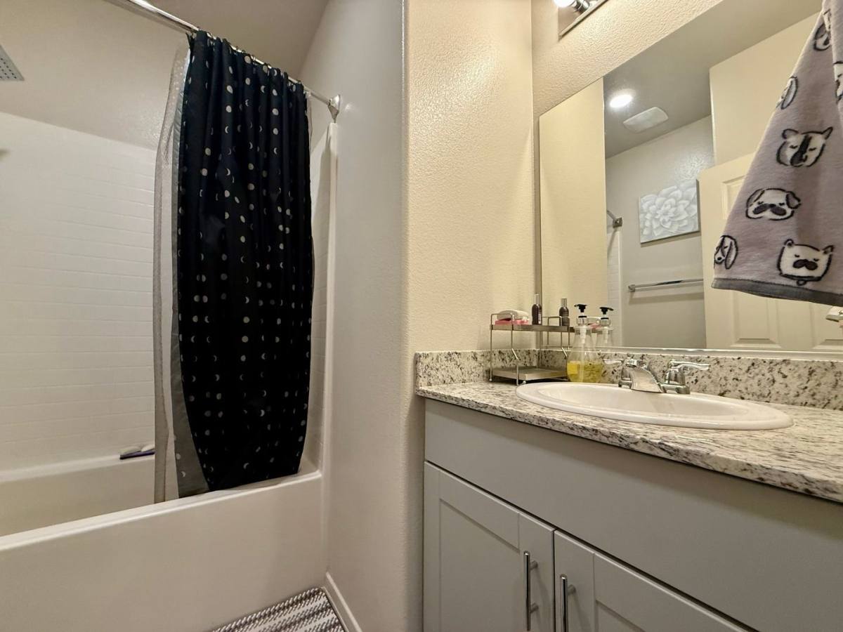Townhouse for rent at 4640 Fuchsia Nights #103, North Las Vegas, NV 89084