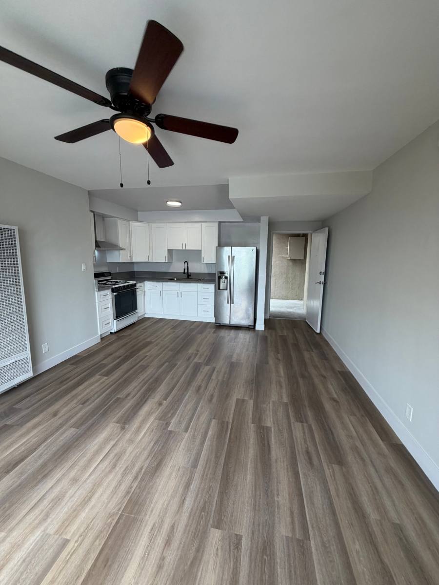 Apartment for rent at 3820 W 27th St #116, Los Angeles, CA 90018